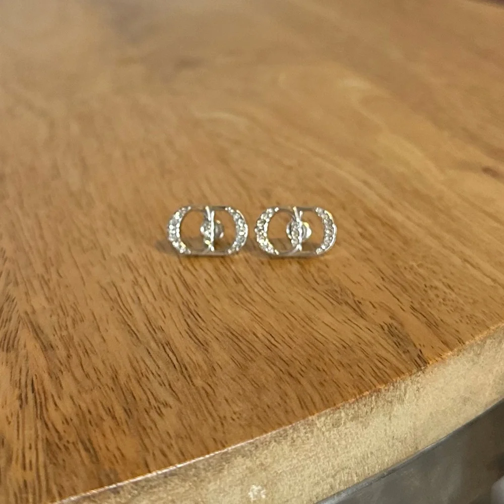 Dior Crystal-Embellished CD ICON .925 Silver Stud Earrings - Picture 9 of 9